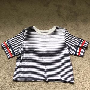 Kids Levi’s cropped t-shirt.  Size 12-13 kids